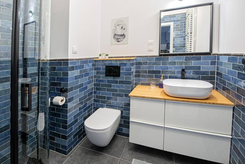 Apartament With Garden Bezplatny Parking !!! Krakow Luaran gambar